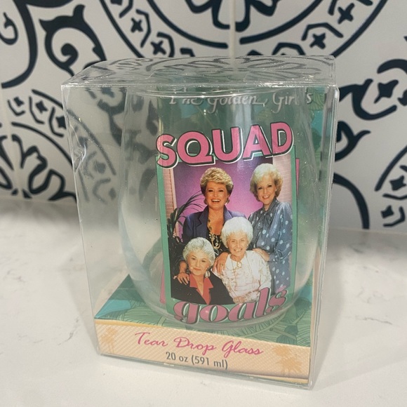 The Golden Girls Tear Drop Wine Glass New Betty White Bea Arthur Rue McClanahan - Picture 1 of 5